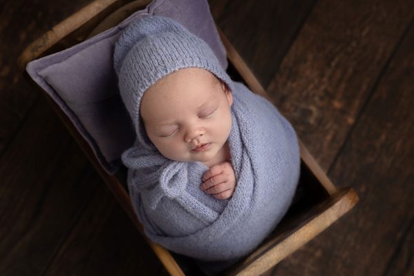 Newborn Mini Photo Session - Image 2
